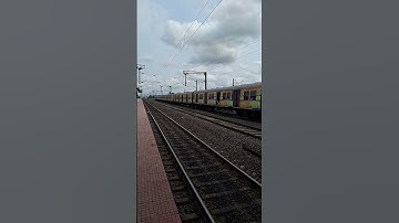 FASTEST EMU LOCAL IN INDIA - BARDDHAMAN CHORD LINE SUPER #indianrailways #shorts #short #localtrain