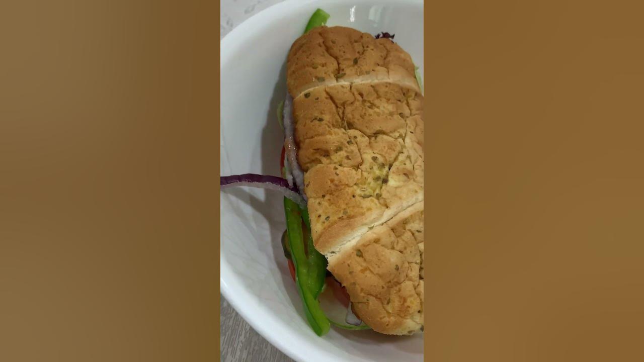 delicious-food-long-subway-roasted-chicken-breasts-sandwich-for-my