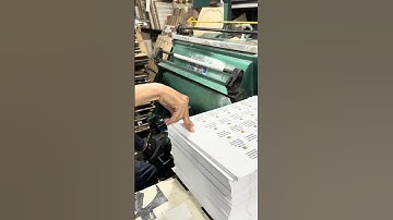 Máy bế giấy cắt giấy tại xưởng bao bì giấy có dễ sử dụng l Hộp Giấy Sáng Tạo Trẻ