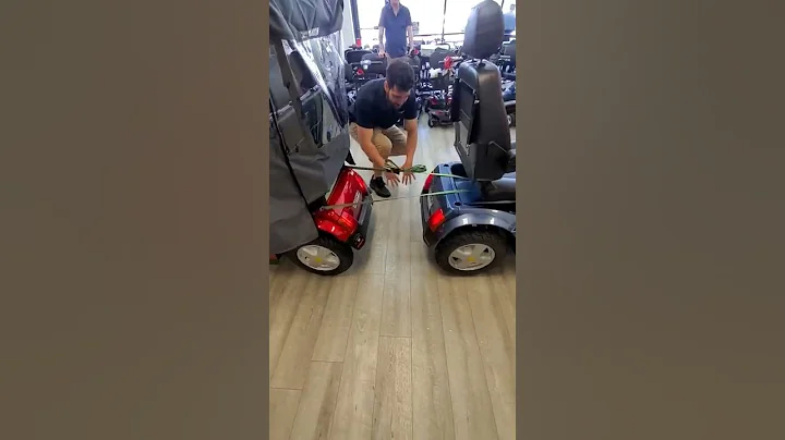 Tug-O-War with Afikim S Model Heavy Duty Lithium Mobility Scooters! - DayDayNews