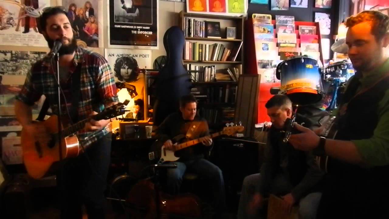 Guarda The Paul Erdman Band plays Rumor Has It - Hunter Ice Festival 2014 su YouTube Guarda The Paul Erdman Band plays Rumor Has It - Hunter Ice Festival 2014 su YouTube