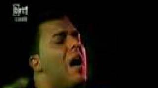 İbrahim Şevki - Tut Ellerimi Canli Performans