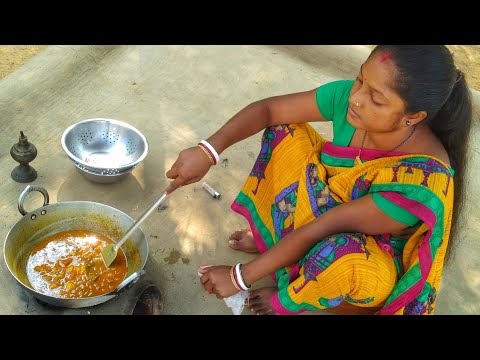 খুবই সহজে বানিয়ে ফেলুন কাবলি ছোলা ও আলুর এই অসাধারণ রেসিপি। Chana masala recipe । Village kitchen
