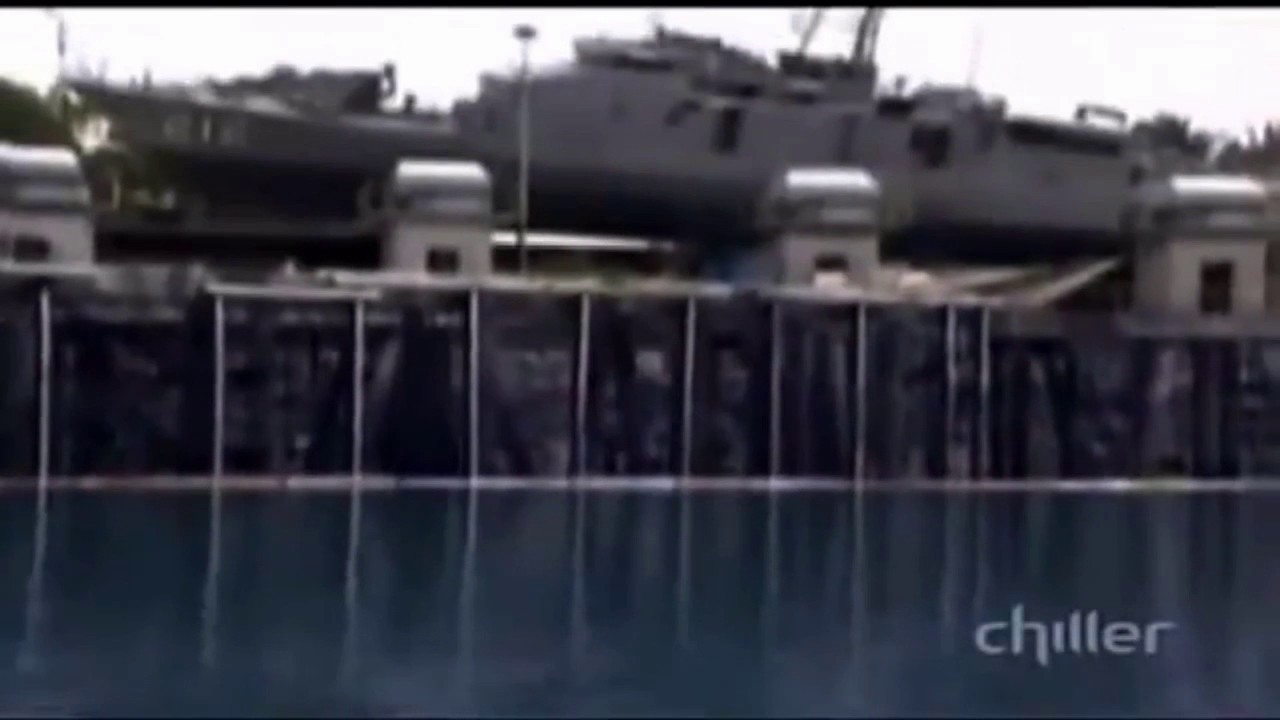 World's Most Amazing Videos: Ship Breaks Dock