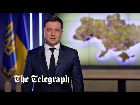 'We are not afraid of anybody' says Ukrainian President Zelensky as Putin orders troops to move in