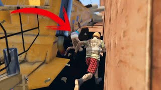 LE CAE UN CAMIÓN ENORME EN LA CABEZA!! JAJAJA GTA V