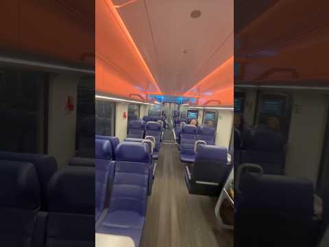 De nieuwe trein van Schiphol Airport naar Groningen! Wat vinden jullie van de nieuwe trein?! 🚆🔥