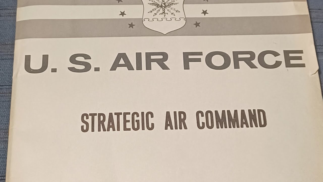 STRATEGIC AIR COMMAND PACKET, U.S. AIR FORCE, VIETNAM ERA, MILITARY, 1968, COLD WAR, B-52, SR-71