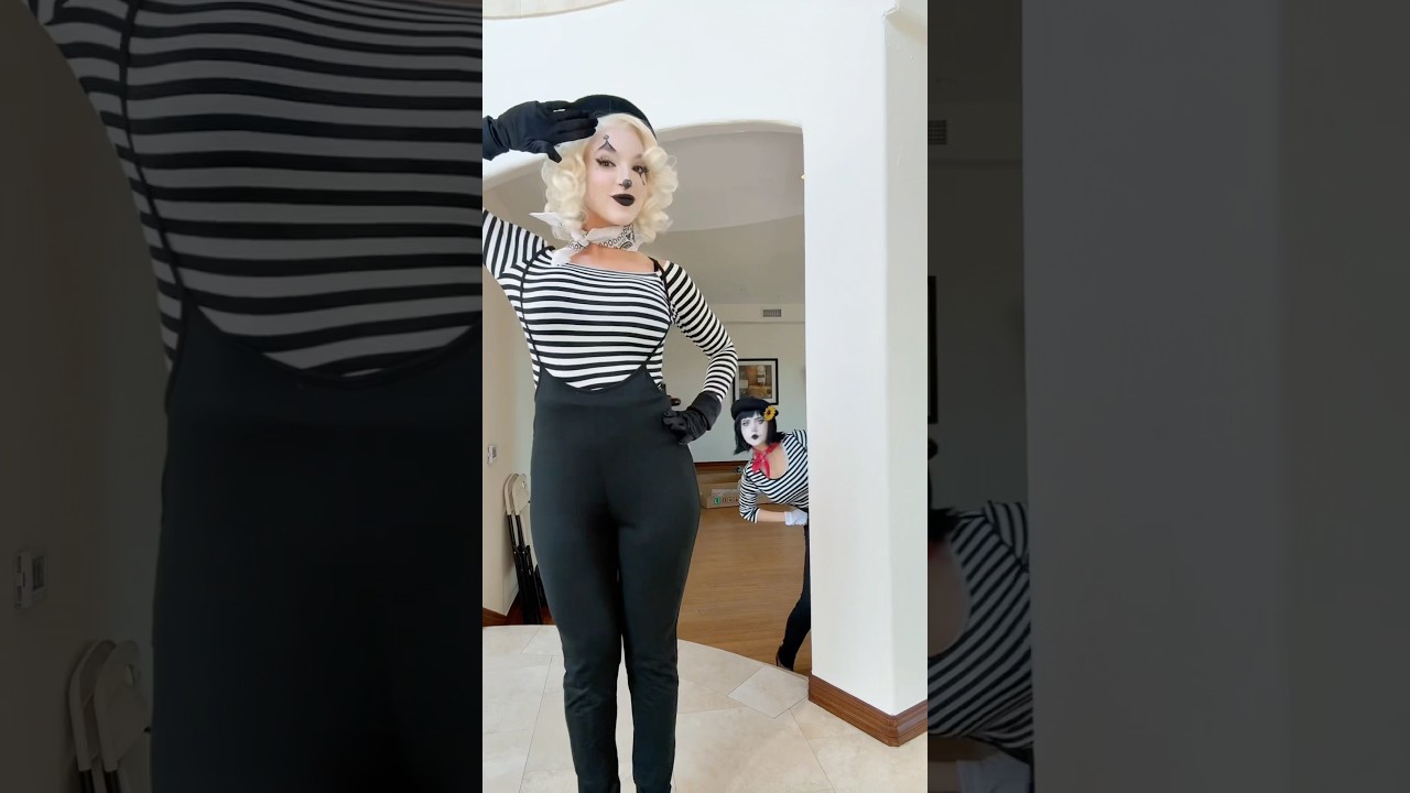 Almost caught me!! @Candylion  #mime #cosplay #mimemakeup #halloween