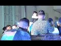 شاب معيز يزلزلها بأغنية تسمع غير مات و مات
