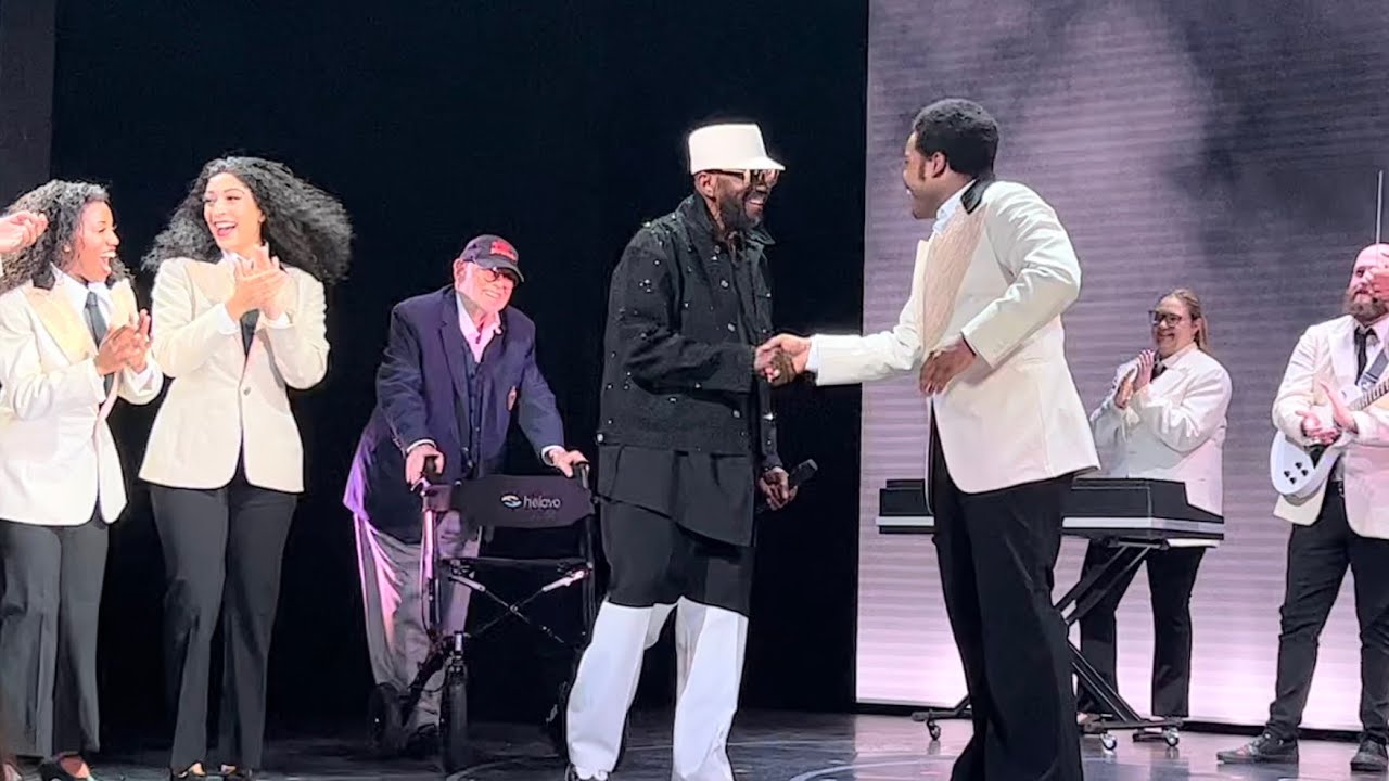 AIN'T TOO PROUD Second US National Tour OPENING NIGHT in Chicago! - Bows + Speeches - 09/24/24