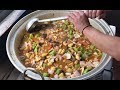 工地大锅饭：老师傅做了锅什么菜这么漂亮，民工们都说好吃！