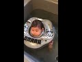 【赤ちゃん動画】ベビーフロートをつけて泳ぐ赤ちゃん