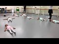 NHバレエ 準備体操 9 の動画、YouTube動画。