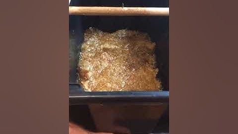 Simple, Clean  & Easy Way to Separate Honey from Wax without a Centrifuge