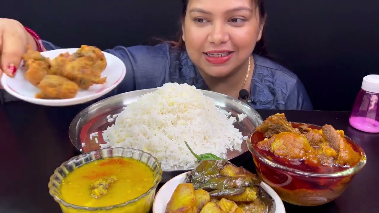 Bigbites,Eating Rice With Spicy 🔥🔥 Mutton Kosha,MACHER Matha diye Dal, Chingri Pakoda,Begun Vaja।।