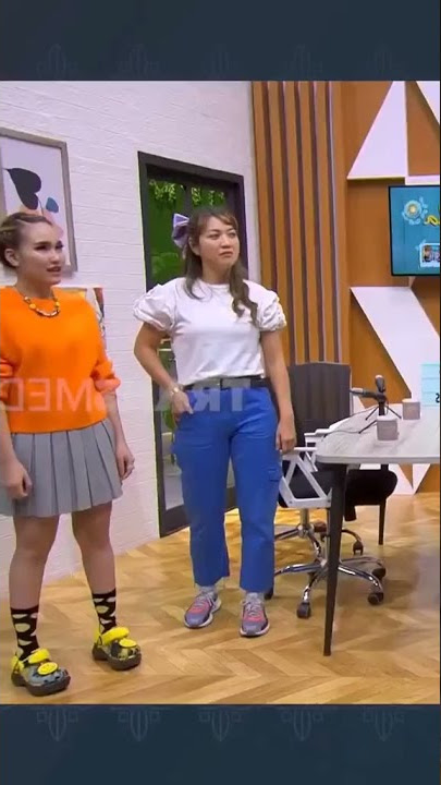pose foto cowo versi ayu ting ting