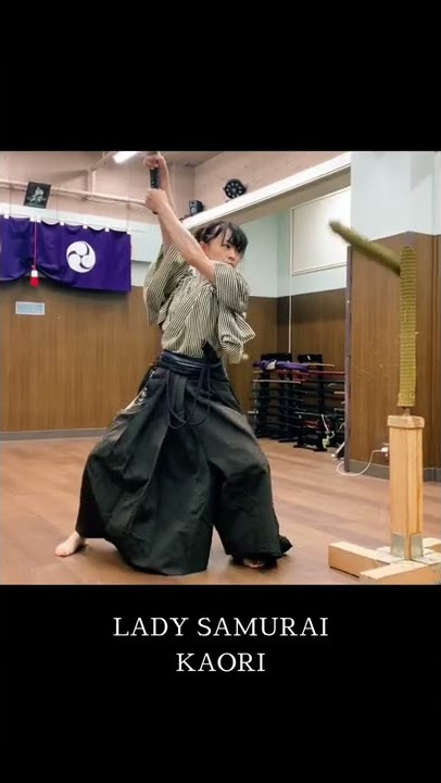 LADY SAMURAI KAORI - My first Tameshigiri #samurai #sword #ladysamurai
