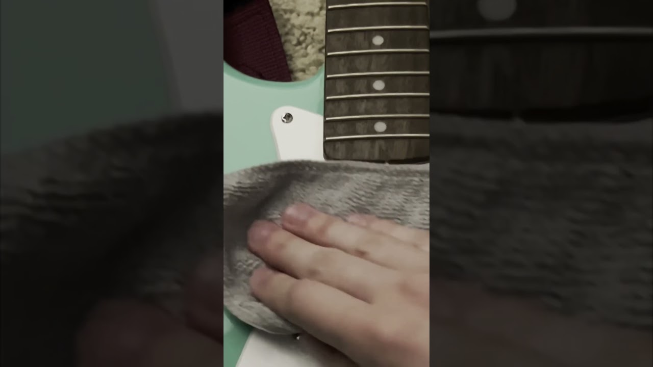 Restringing my Stratocaster, Orchid 