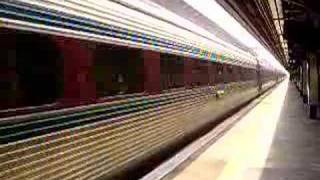 [CNR] DF11 0013 hauls 25C Passenger Coaches to Zhaoqing .