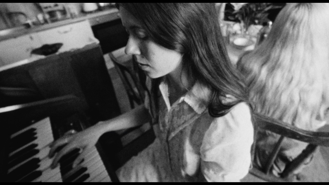 Nina Winder-Lind - Girls (Official Video) video thumbnail