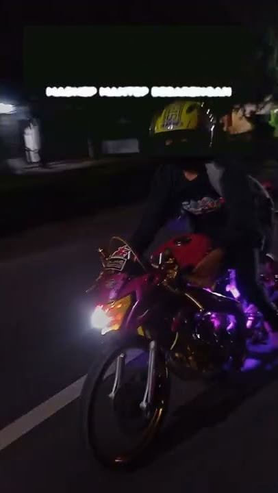 story wa Vijar 😁 jalan' malam, Vixion jari-jari :)