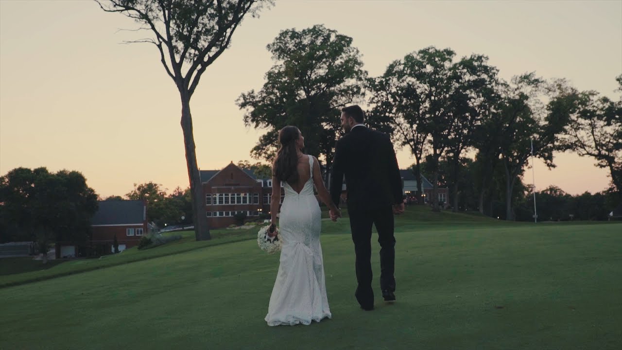 Sara & Wyatt - Cedar Rapids Country Club Wedding