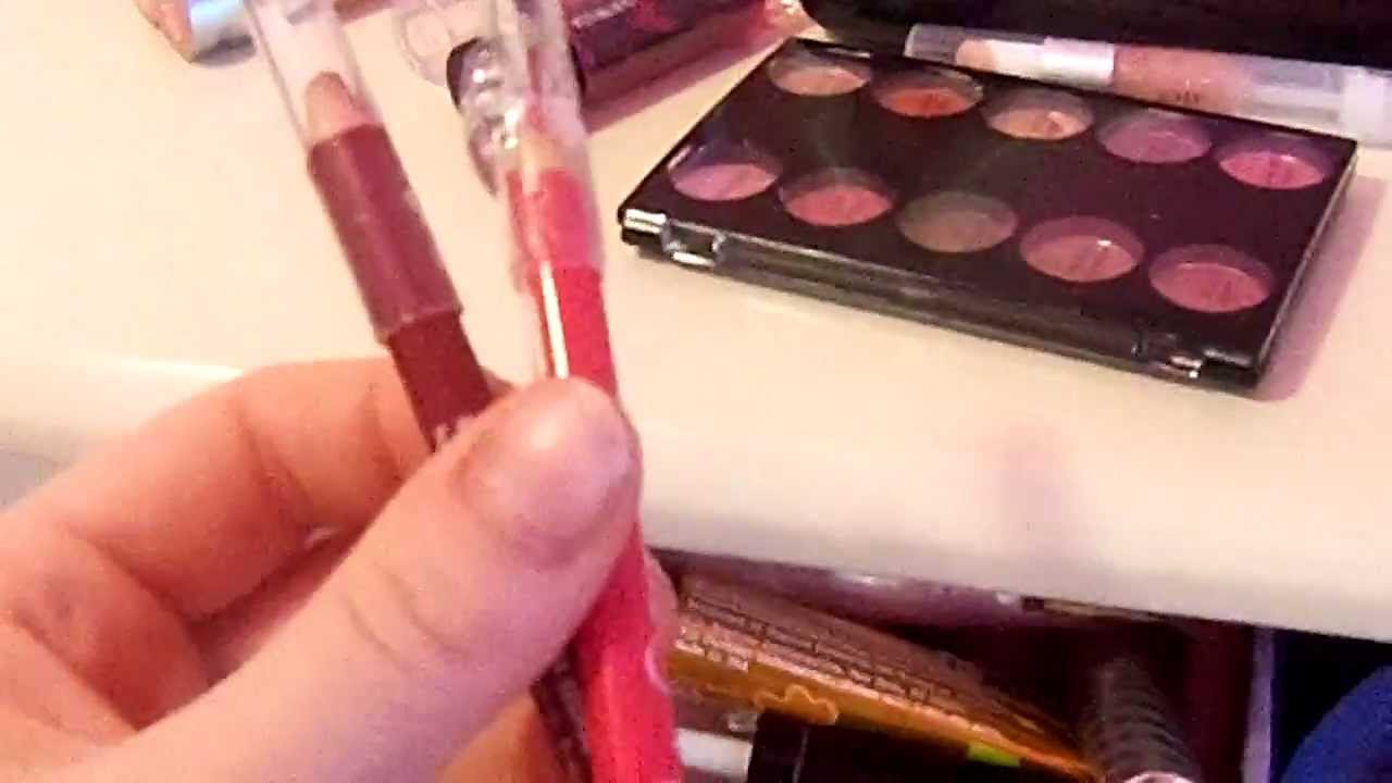 Vanity Tour/Small beginner makeup collection!!