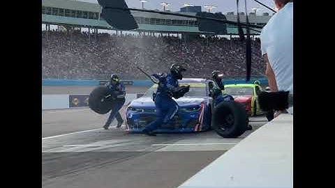 WHAT A STOP BY THE NO. 5️⃣ TEAM! | #shorts | NASCAR