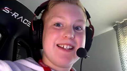 OMEGLE TROLLING with a *SQUEAKER* VOICE CHANGER!