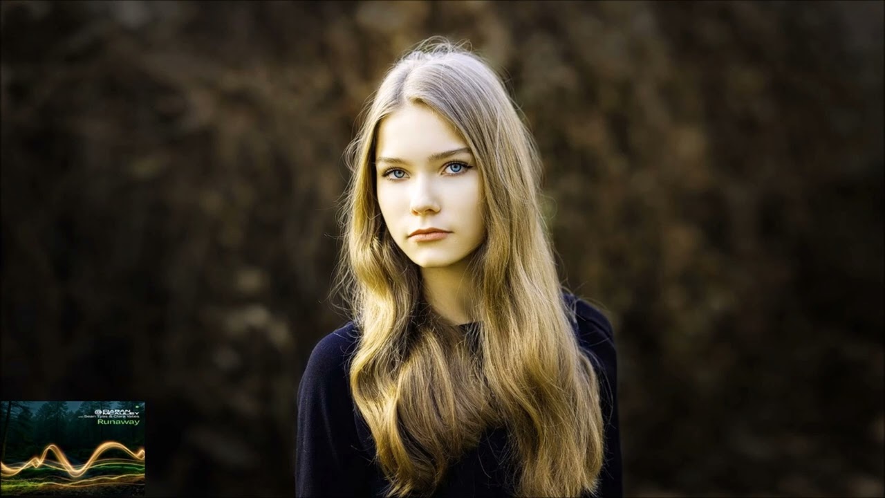 Ciaran McAuley With Sean Tyas & Clara Yates - Runaway (Extended Mix)