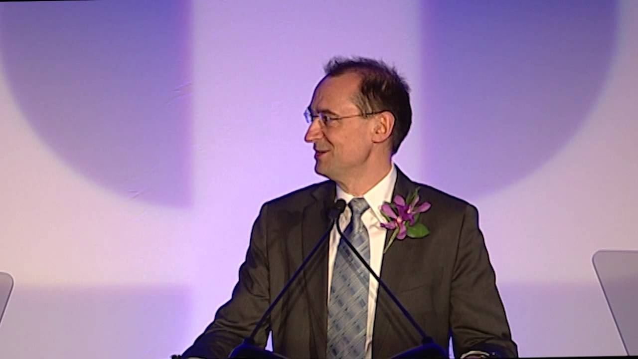Josep Torellas receives 2015 IEEE CS Technical Achievement Award