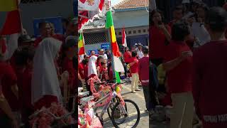 Penampilan Tim Angklung disabilitas