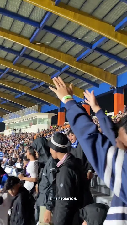 Sekarang telah menjadi lautan biru, satu tribun🤜🏻🤛🏻💙 #persib #persibbandung #persibjuara