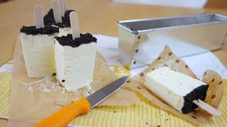 Easy Oreo Cheesecake Ice Cream Bars 型に流し込んで冷凍して切り分けるだけのチーズケーキアイスバー