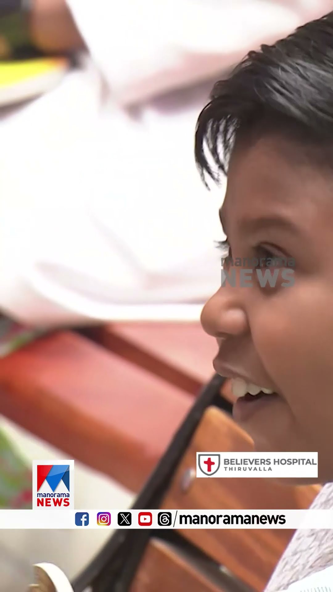 കോമാളി വേഷത്തില്‍ ബ്ലങ്ക്ഫോട്ടും കൂട്ടരും; ചിരി പടര്‍ത്തി ഹോസ്പിറ്റല്‍ ക്ലൗണിങ് സംഘം #KeralaCan