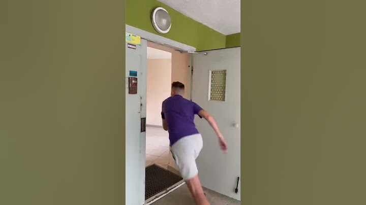 Как пользуются домофоном НОРМАЛЬНЫЕ/Я 😂 #shorts