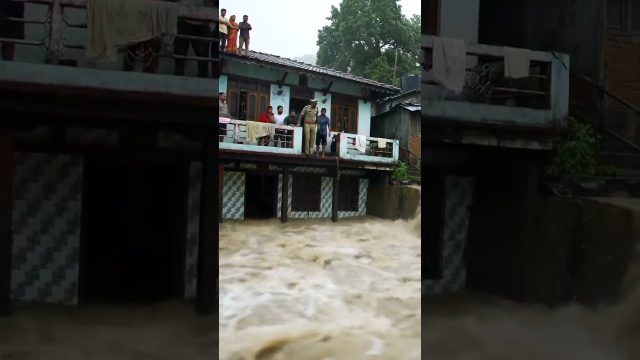 Heroic Police Officer Jumps From Roof To Save Little Girl Swept Away In Flood Real Life Rescue