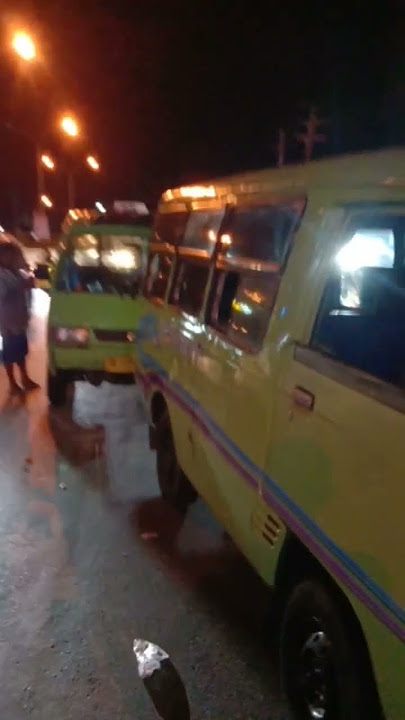 angkot stain lagi nunggu penumpang