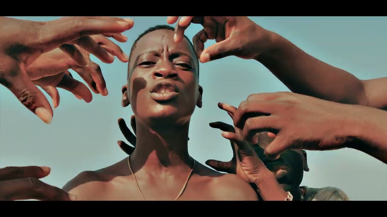 Petit Vano feat Moses.  Baba God (clip officiel) prod Ubeatz