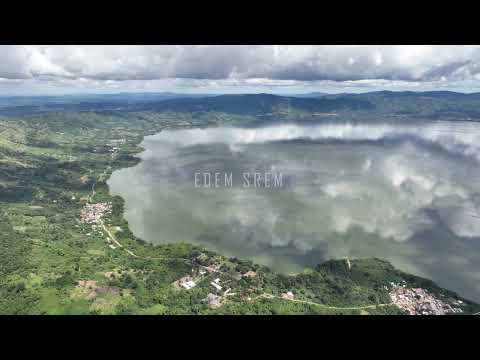 LAKE BOSOMTWE  ASHANTI