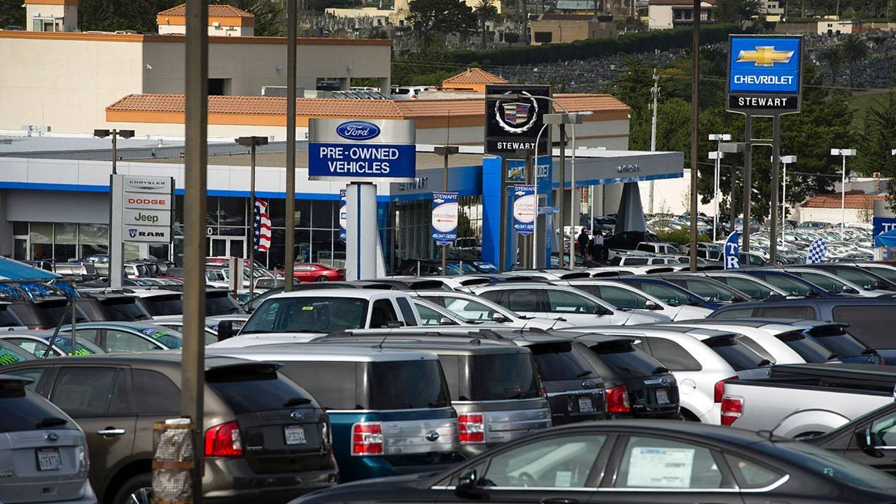 GM and Fiat Chrysler Shift Up a Gear, Topping Strong Auto Sales GM and Fiat Chrysler Shift Up a Gear, Topping Strong Auto Sales