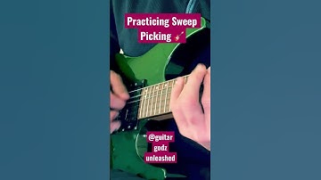 Practicing Sweep Picking (5 string arpeggios!) malmsteen, jason becker style 🤘🎸