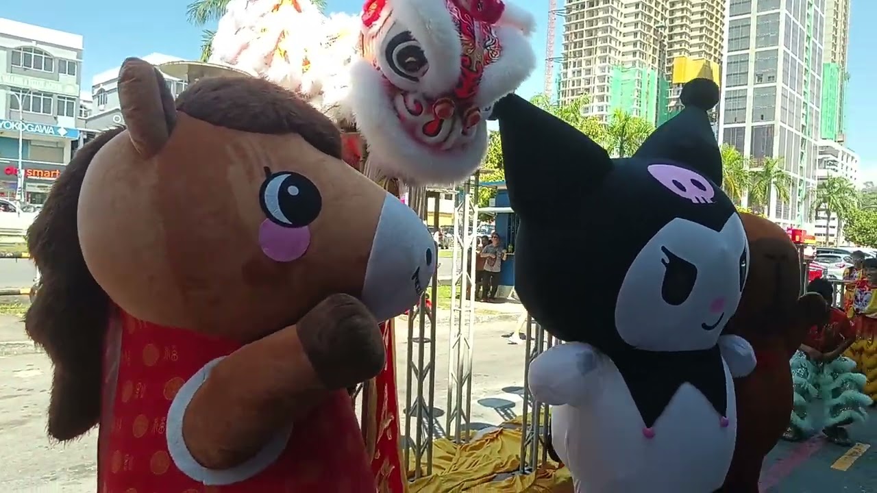 High Pole Lion Dance 