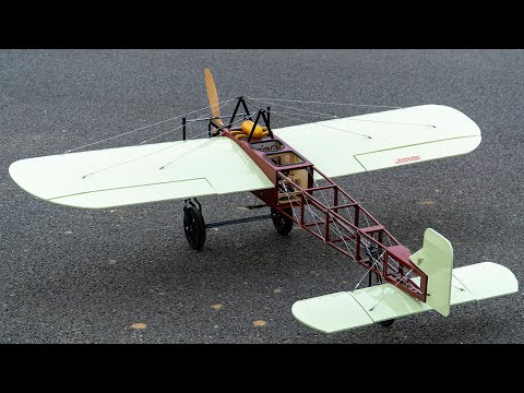 Maquette d\'avion en bois du Fokker Eindekker., DW HOBBY, Dancing