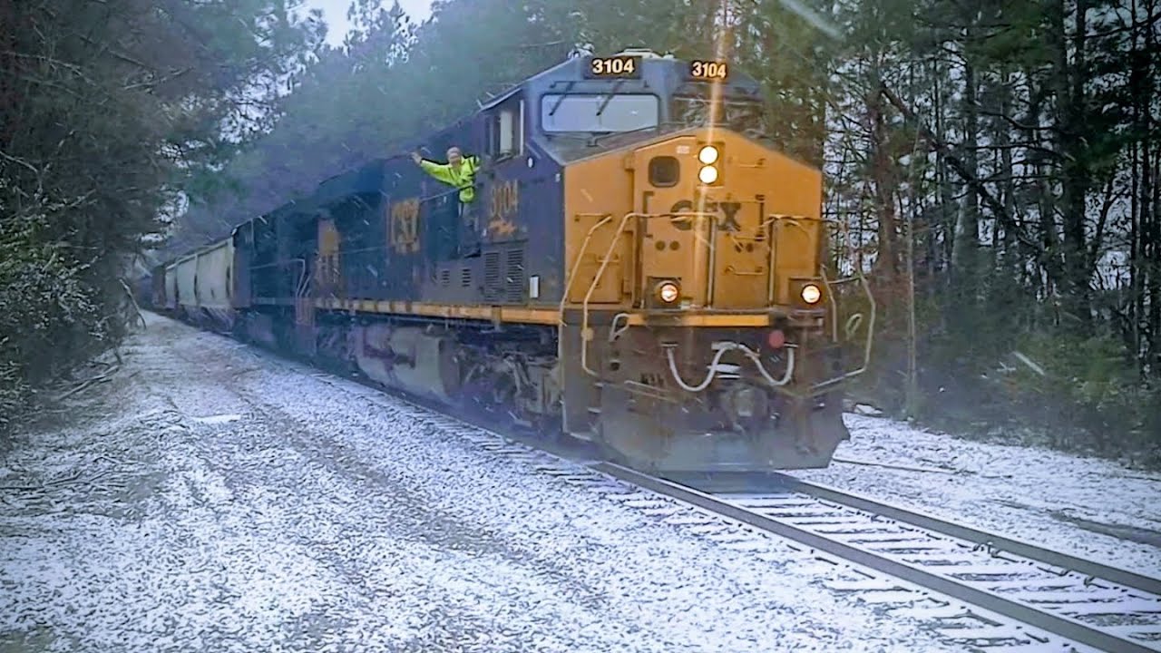 Csxt Conductor CSXT 3104 leads CSX L657 at Cayce SC with friendly wave from the ...