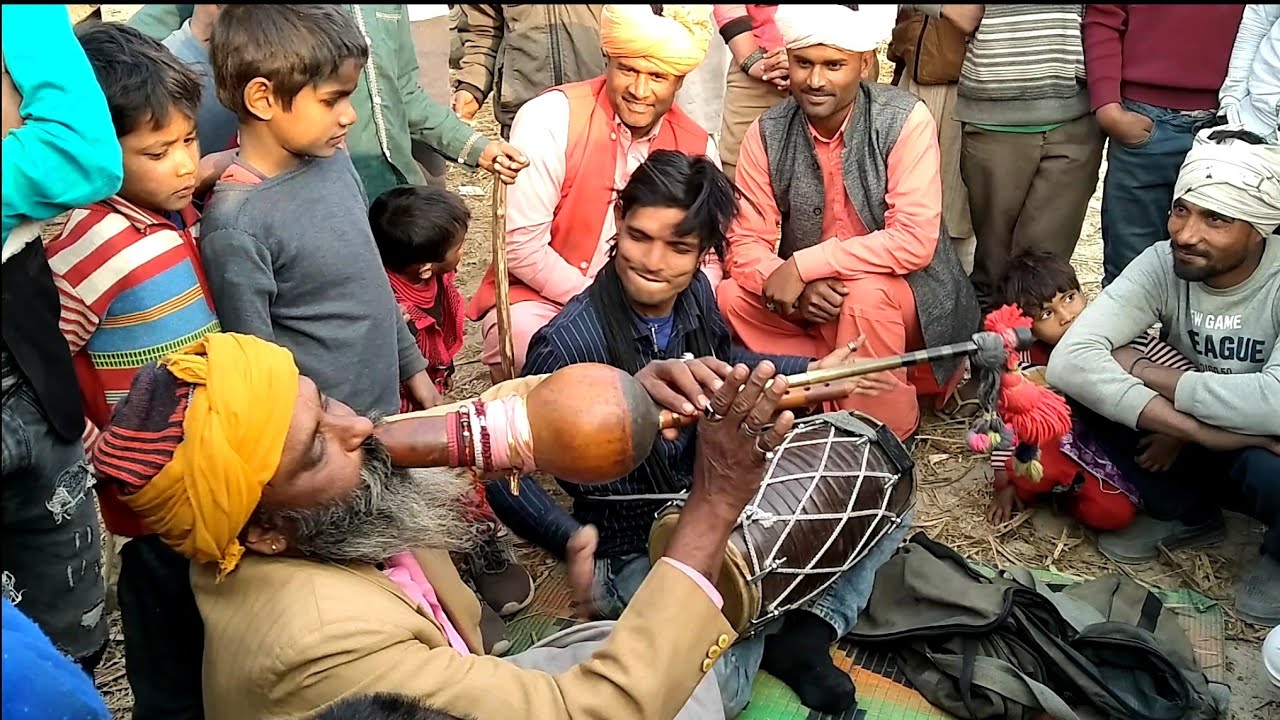 Train Singer |🕶️ढोलक वाले के सामने🎺बीन वाला टिक नहीं पाया देखकर वीडियो रह जाओगे हैरान|Bhura dholak