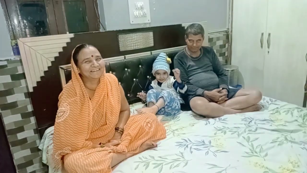 लड्डू की दादी दादा के साथ गपसप।। लड्डू बहुत बोलता हैं # newreel # trending # viralreels # explore