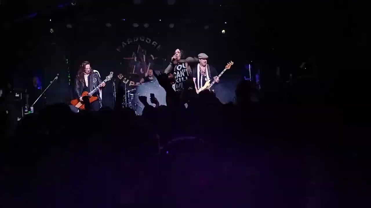 Hardcore Superstar, "We don't Celebrate Sundays", en ARGENTINA, the Best Audience in the World!.