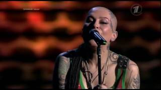 Amazing Woman Nargiz Zakirova sings `Smells like teen spirit` The Voice Russia